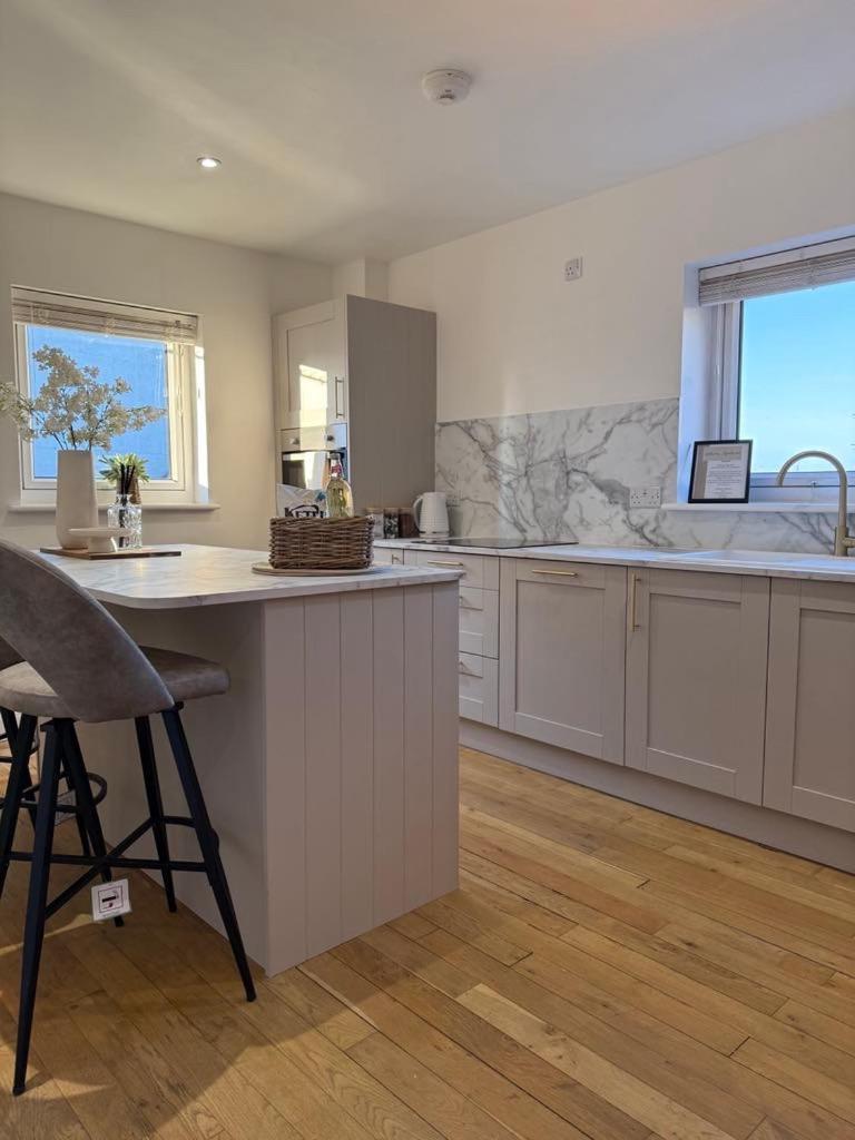 Gateway Apartment Inverness Ngoại thất bức ảnh